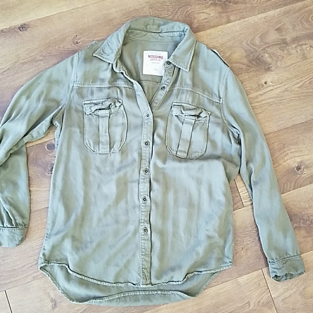 Long sleeve button up